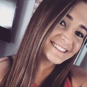 Meet your Posher, Caroline